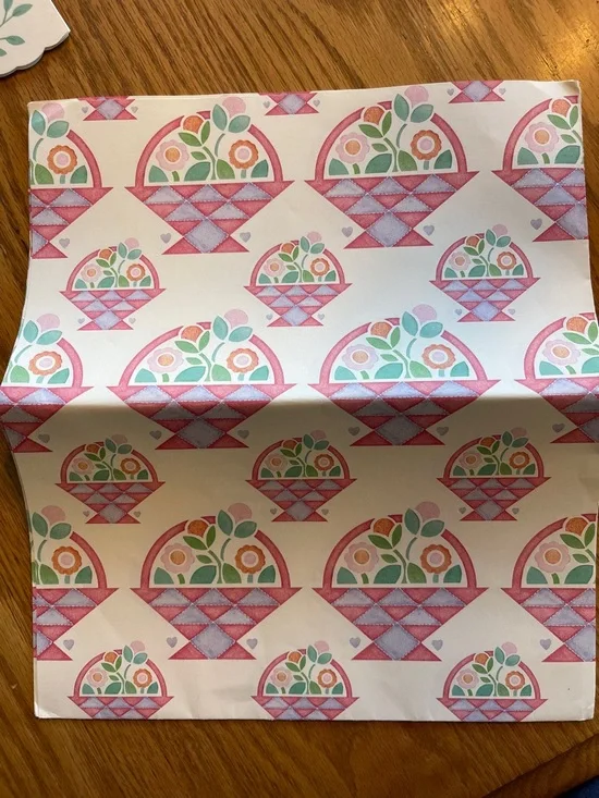 VTG Stationary and Wrapping Set🌺 - Picture 7 of 10